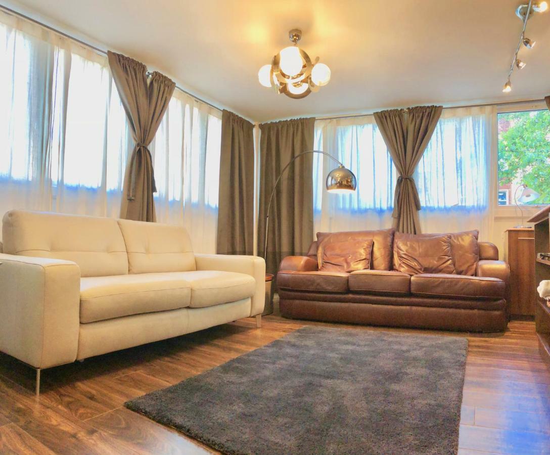 2 Beds 2 Baths In Heart Of Appartamento